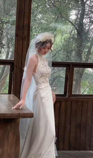 Vintage Mermaid Halter Satin Lace With Veil Long Wedding Dresses