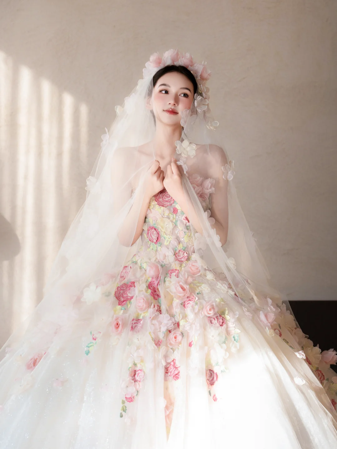 Dreamy Ball Gown Strapless Tulle Applique With Veil Long Wedding Dresses - View 6 | FashionDia