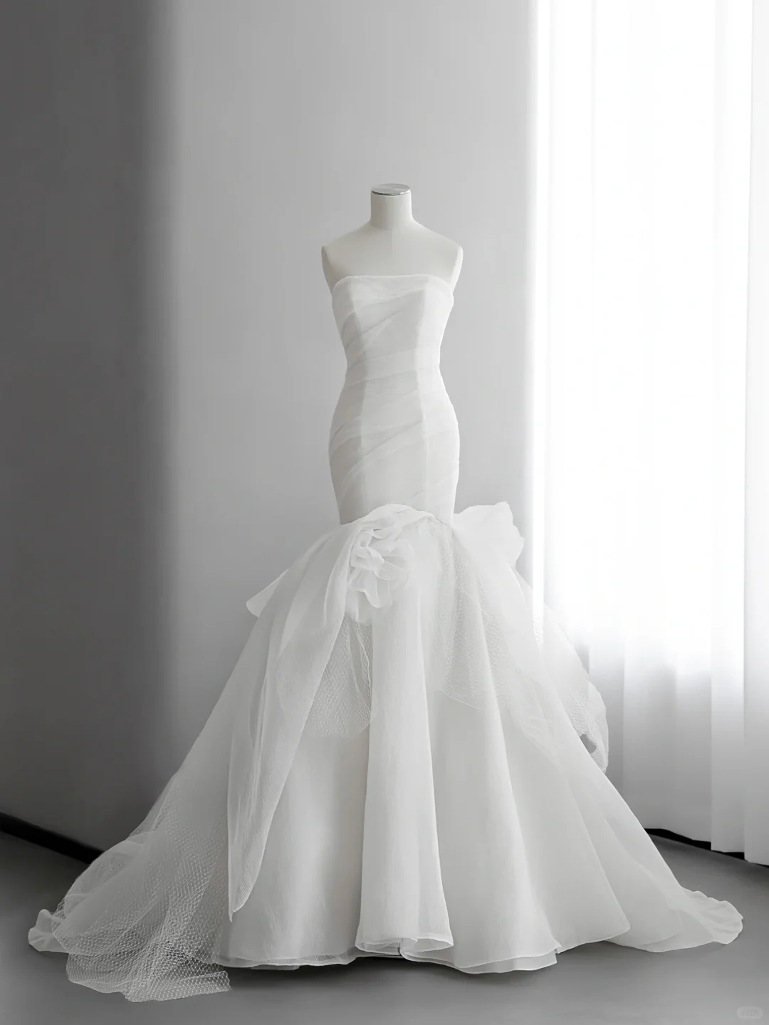 Eelgant Mermaid Strapless Tulle Chiffon Long Wedding Dresses