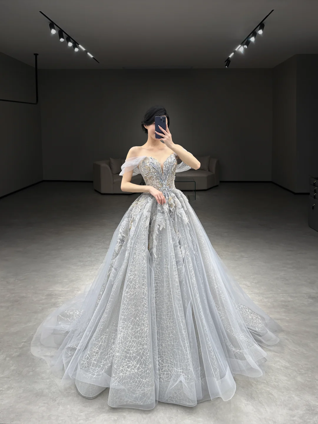 Pretty Ball Gown Off The Shoulder Tulle Lace Applique Long Wedding Dresses