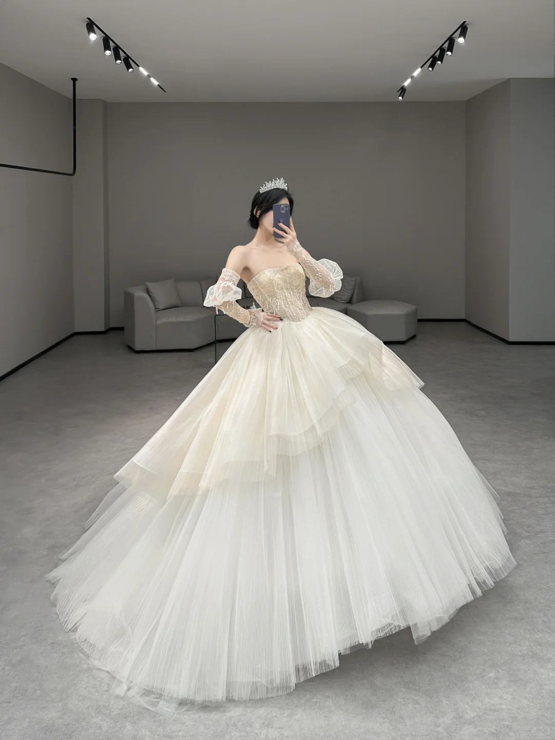 Dreamy Ball Gown Strapless Tulle Long Sleeves Long Wedding Dresses