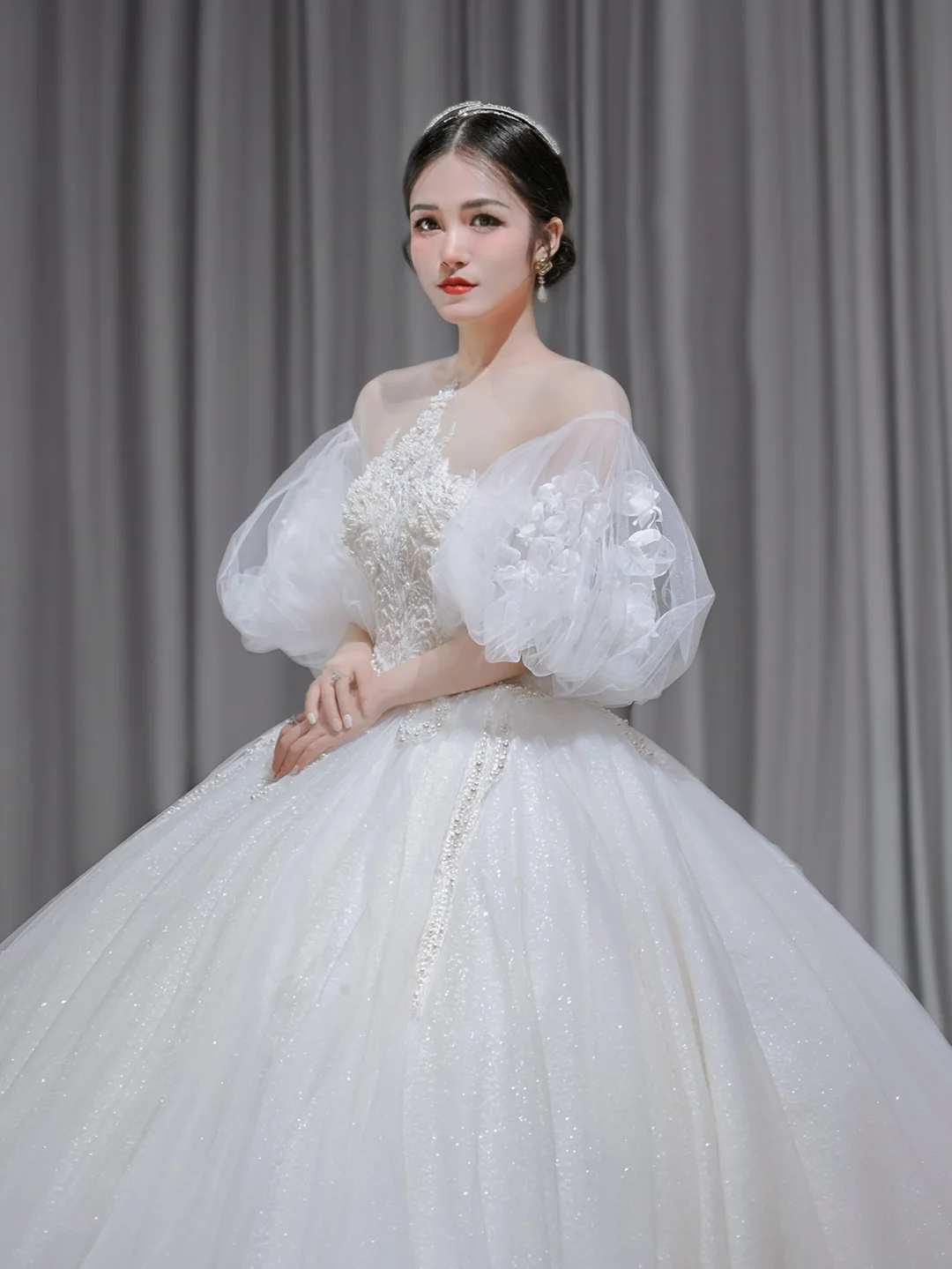 Pretty Ball Gown Tulle Lace Applique Short Sleeves Long Wedding Dresses - View 6 | FashionDia