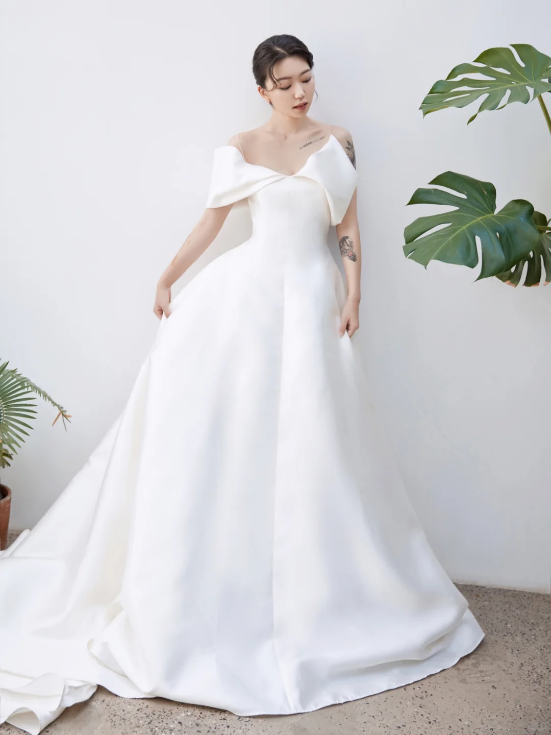 Elegant Ball Gown Off The Shoulder Satin Long Wedding Dresses