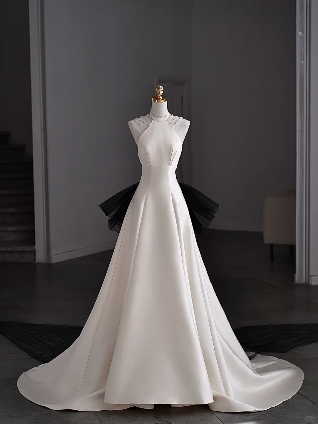 Dreamy A Line Halter Satin Tulle Back With Bow Long Wedding Dresses