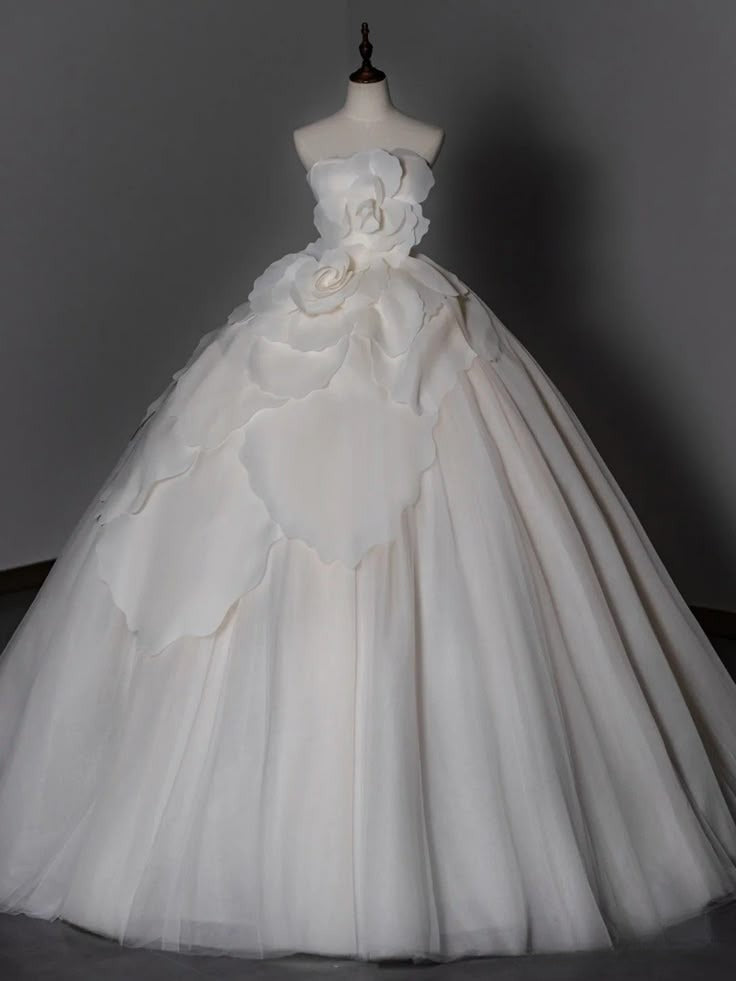 Timeless Ball Gown Strapless Chiffon Tulle Long Wedding Dresses