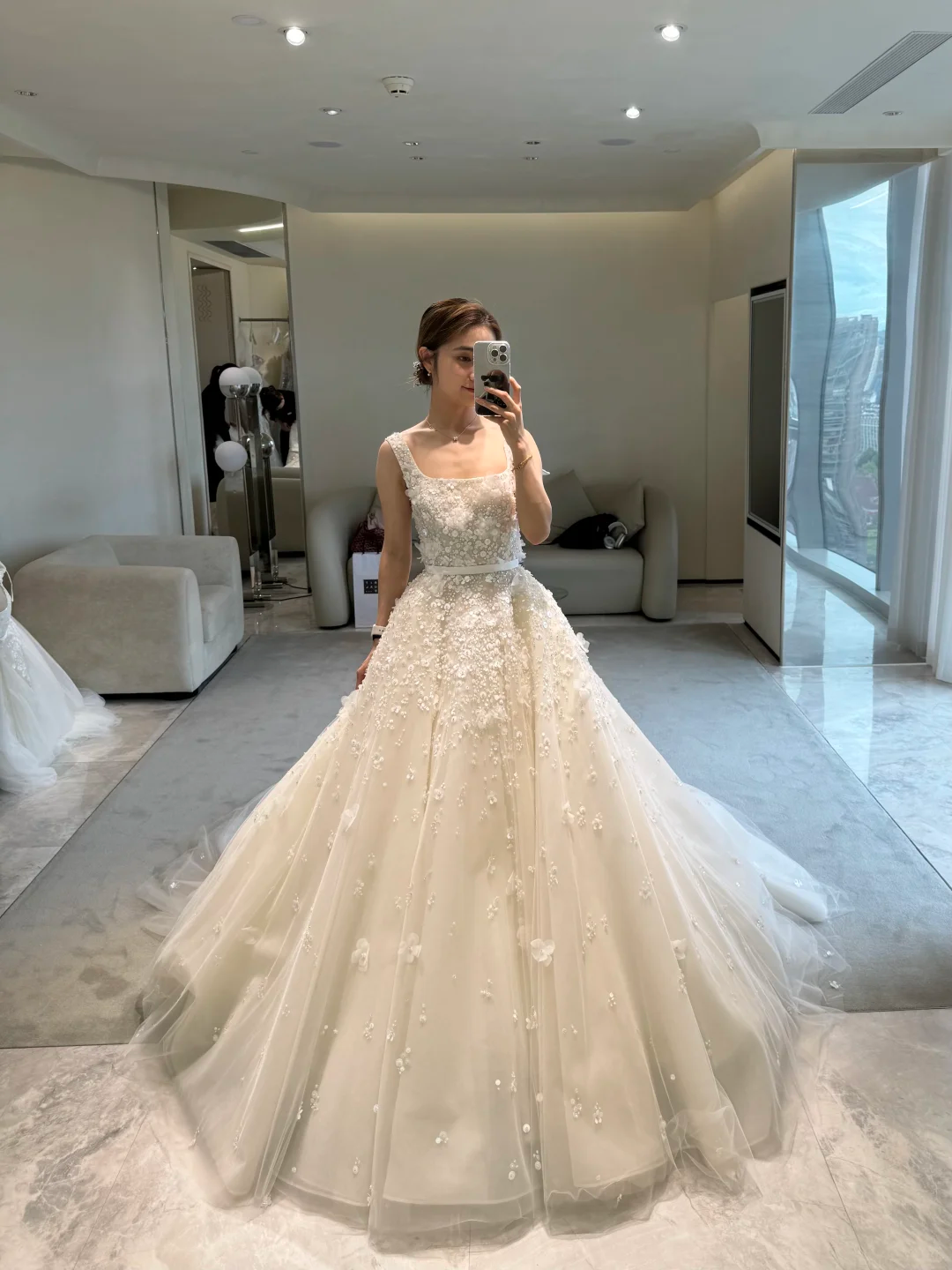 Dreamy Ball Gown Square Tulle Applqiue Long Wedding Dresses