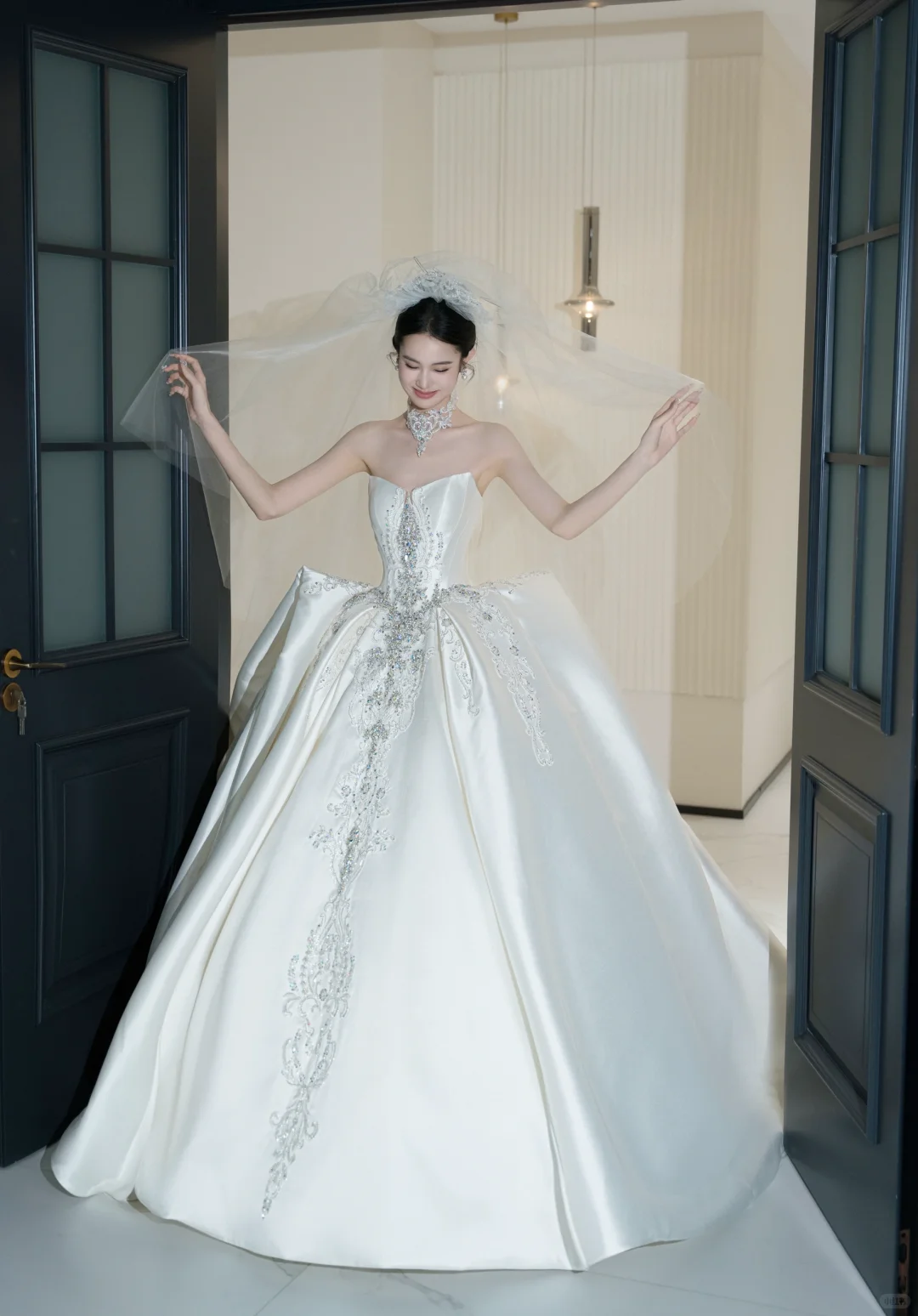 Timeless Ball Gown Strapless Satin Sequin Beaded With Veil Long Wedding Dresses