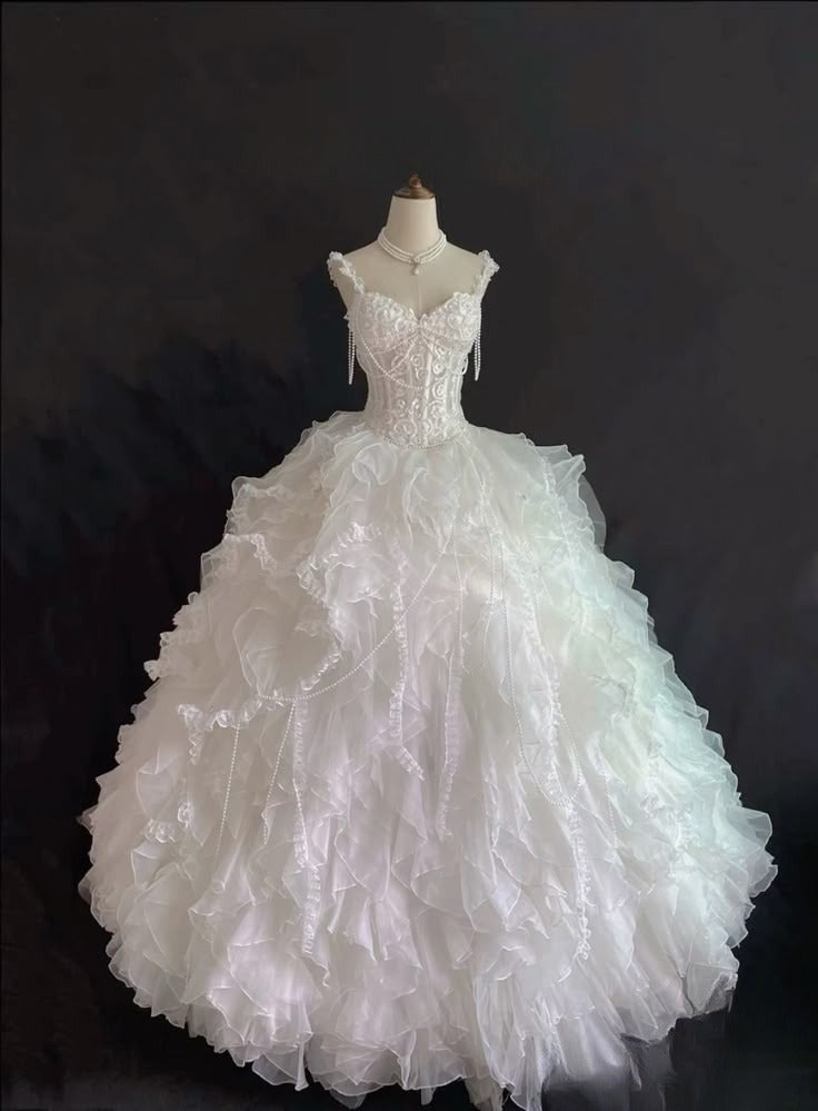 Dreamy Ball Gown Spaghetti Straps Tulle Beads Long Wedding Dresses