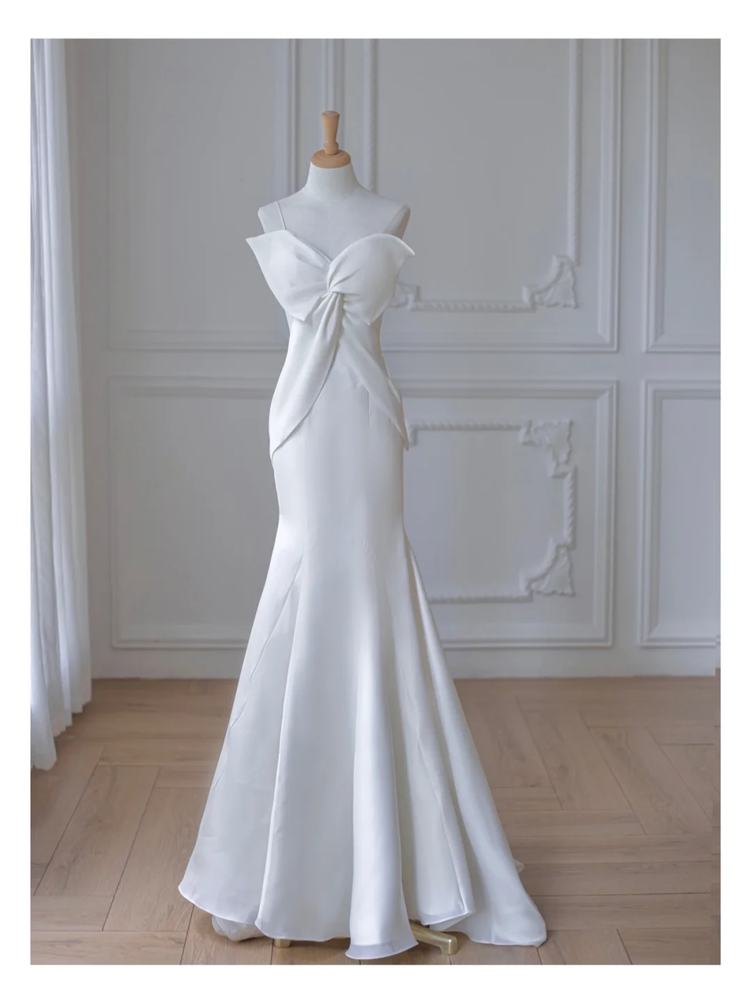 Unique Mermaid One Shoulder Strap Satin Long Wedding Dresses