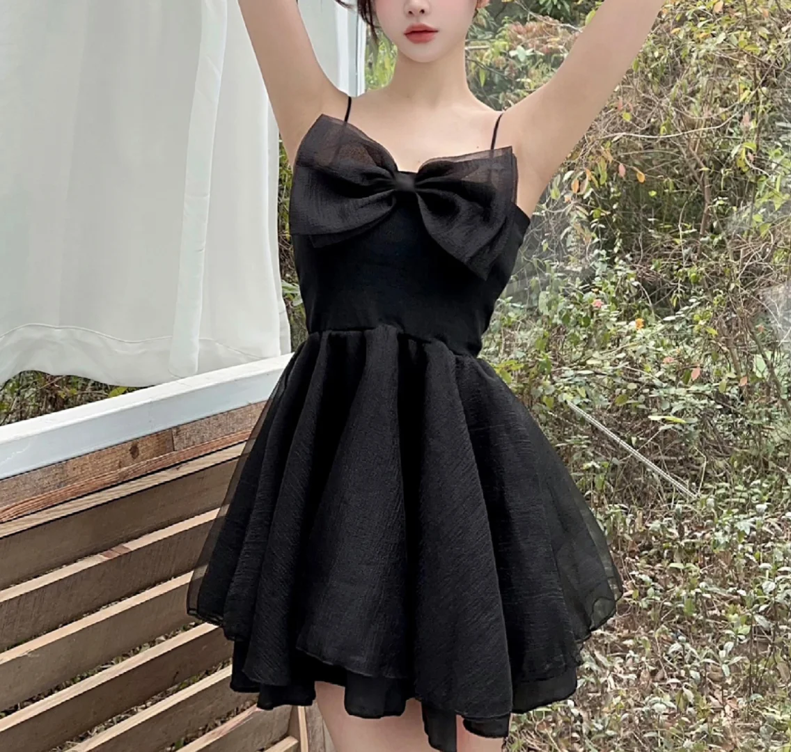 Cute A-Line Spaghetti Straps Black Satin Chiffon Bow Short Homecoming Dress 16th Birthday Outfits - FashionDia