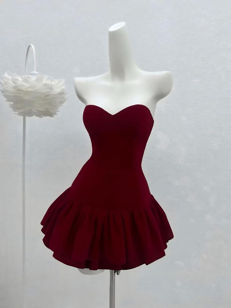 Burgundy A-Line Sweetheart Satin Short Homecoming Dress 17th Birthday Outfits - FashionDia