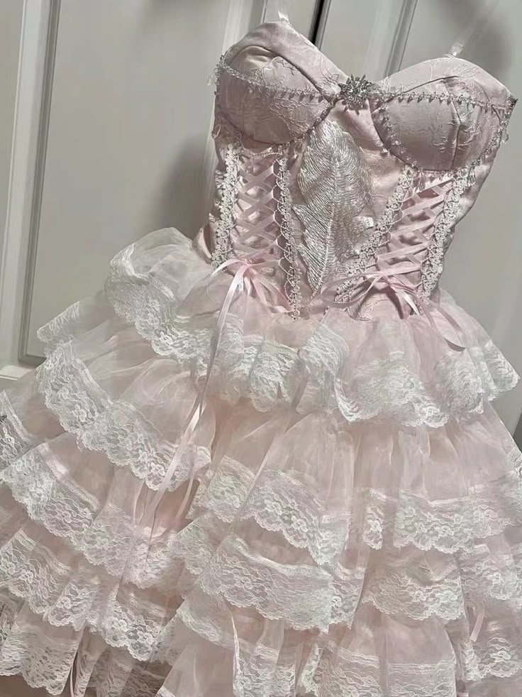 Pretty 16th Pink Ball Gown Spaghetti Straps Satin Lace Short Homecoming Dress Birthday Outfits - FashionDia