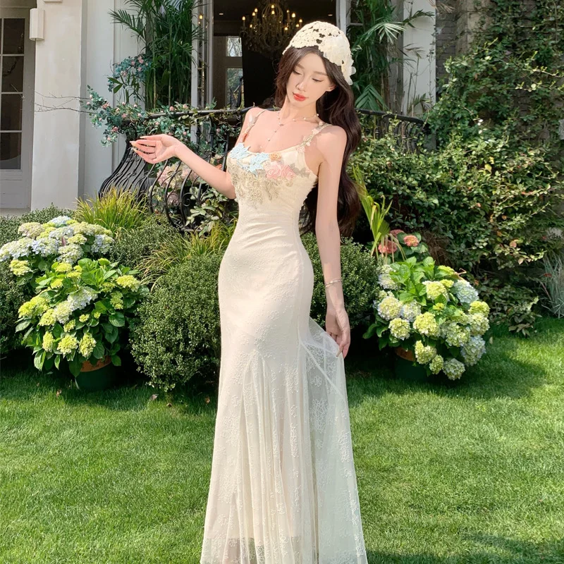 Charming Mermaid Spaghetti Straps Satin Lace Applique Long Prom Dresses Formal Dress - FashionDia