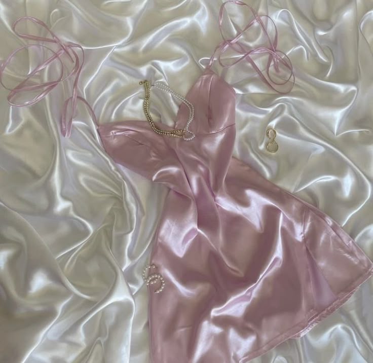 Sweet Pink A-Line Spaghetti Straps Satin Short Homecoming Dress 17th Birthday Outfits - FashionDia