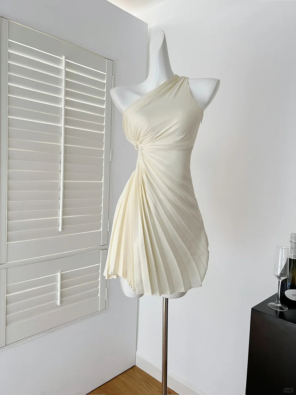 Unique A-Line One-Shoulder Satin Pleated Short Homecoming Dress 19th Birthday Outfits - FashionDia