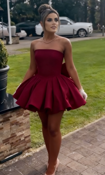 Pretty A-Line Strapless Satin Back With Bow Short Homecoming Dress 18th Birthday Outfits - View 2 | FashionDia