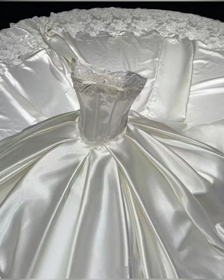 Dreamy Ball Gown Strapless Satin Lace Long Wedding Dresses