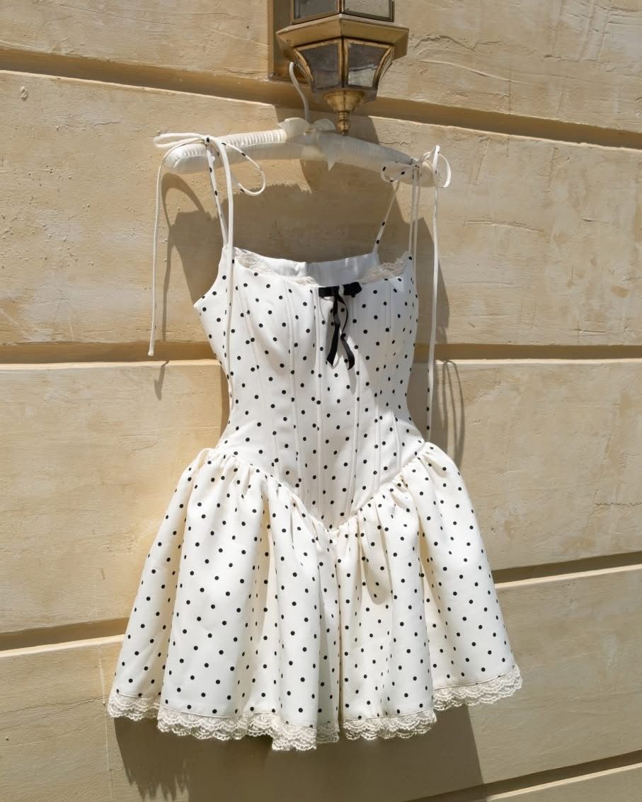Cute A-Line Spaghetti Straps Satin Polka Dots Lace Short Homecoming Dress 18th Birthday Outfits - FashionDia