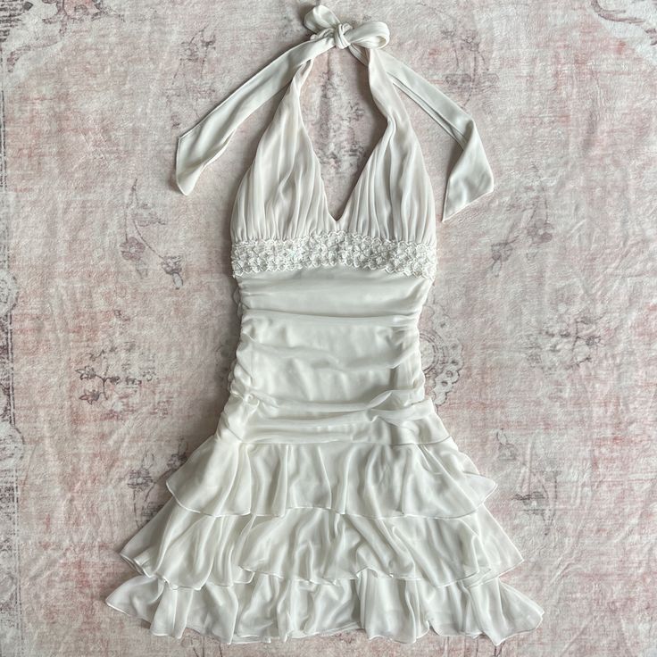 Elegant A-Line Halter Chiffon Short Homecoming Dress 18th Birthday Outfits - FashionDia