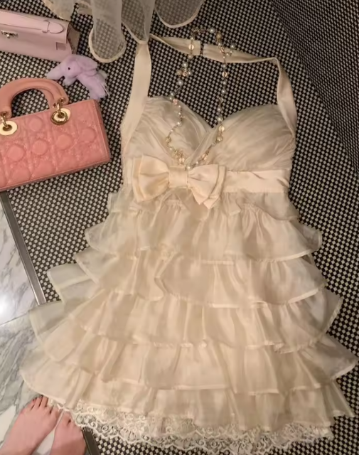 Cute A-Line Halter Layer Chiffon Lace Short Homecoming Dress 17th Birthday Outfits - FashionDia