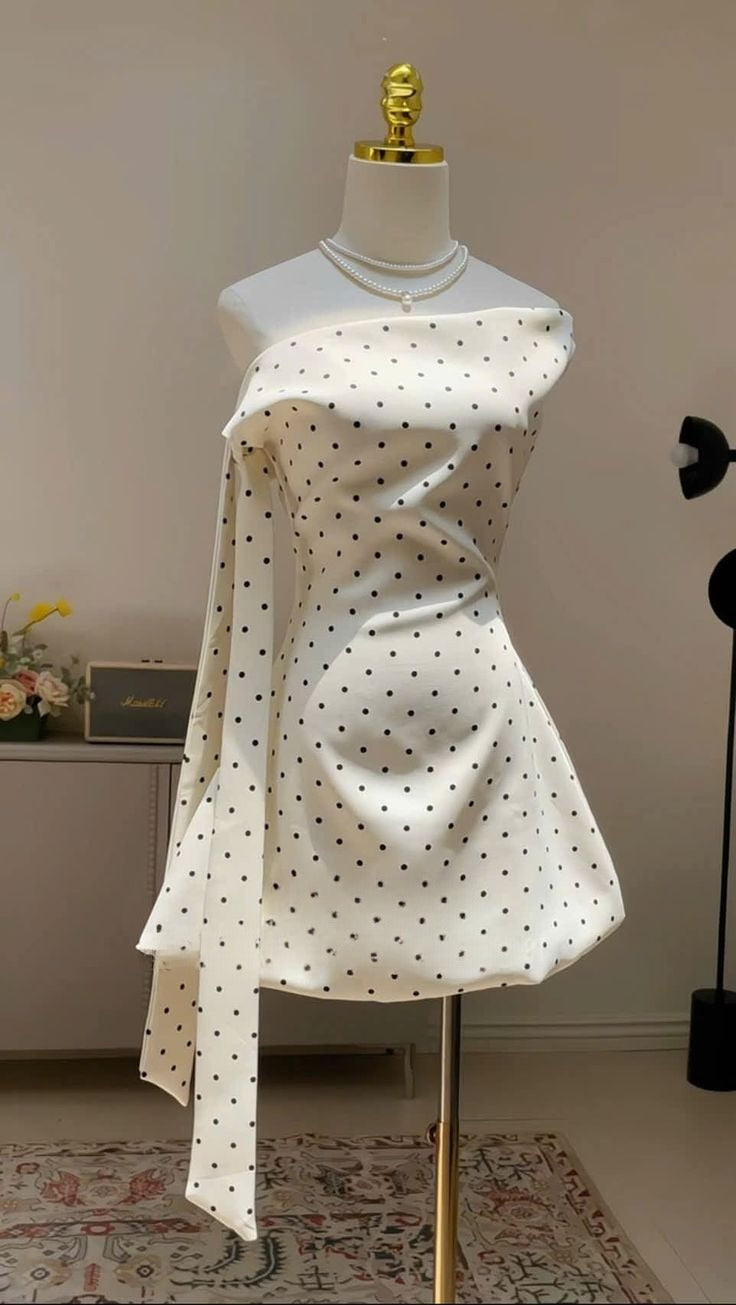 Chic A-Line Off-the-Shoulder Polka Dots Satin Short Homecoming Dress 19th Birthday Outfits - FashionDia