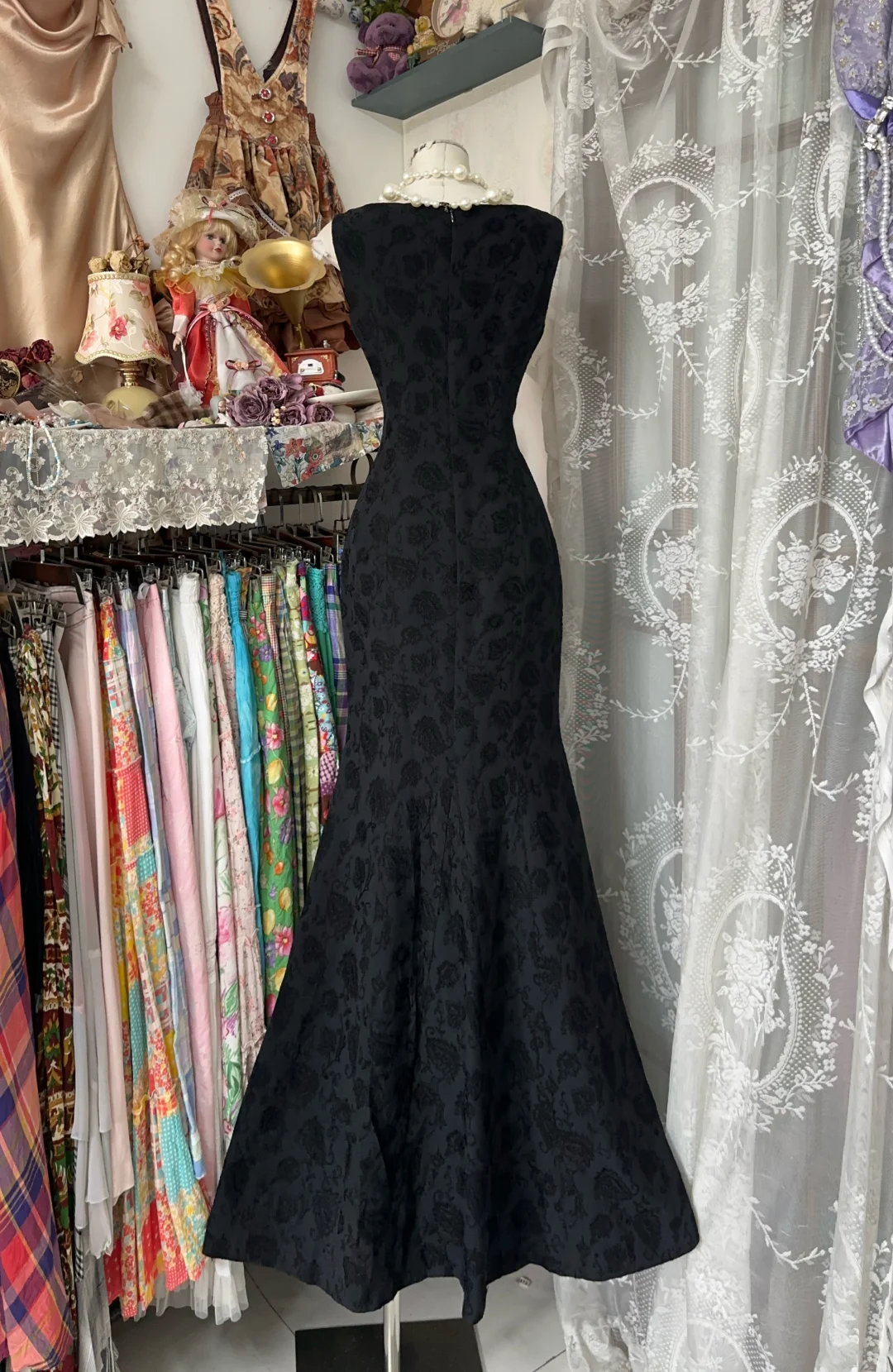 Charming Sheath Mermaid V-Neck Black Satin Long Prom Dress, Evening Dress - View 4 | FashionDia