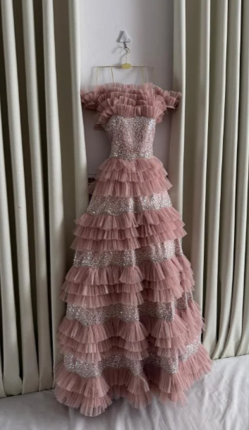 Chic A-Line Strapless Tiered Tulle Sequin Beaded Without Sleeves Long Prom Dress, Evening Dress - FashionDia
