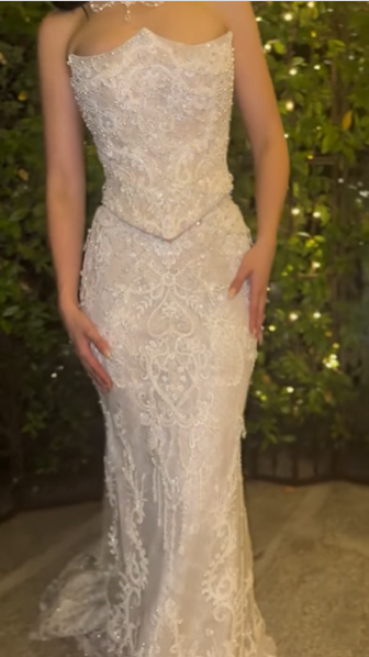 Gorgeous Strapless White Tulle Lace Beaded Mermaid Long Wedding Dress
