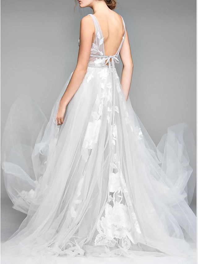Casual Plus Size A-Line Wedding Dress V-Neck Tulle Sleeveless Bridal Gowns On Sale