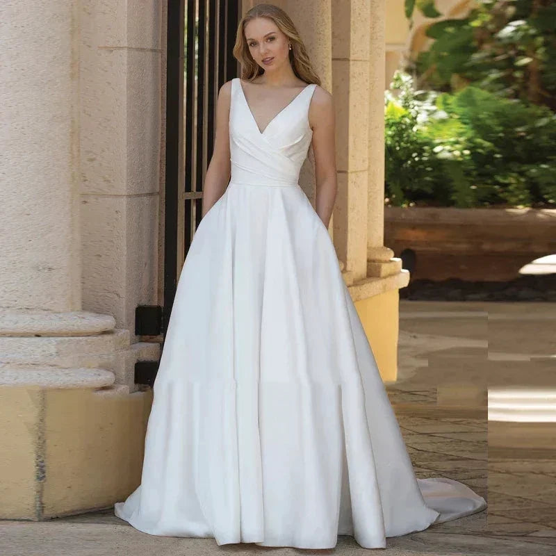 Simple A-Line Wedding Dresses With Pockets Classic V-Neck Sleeveless Backless Satin Bridal Gown Vestidos De Novia New (ZD13418)