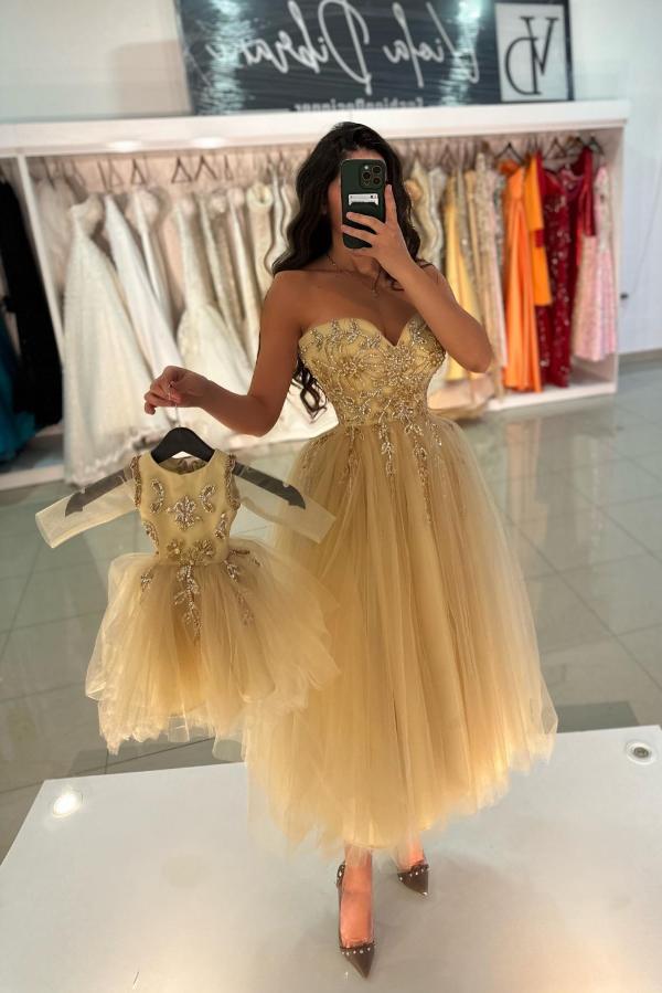 Champagne Prom Dress A Line Sweetheart Sleeveless Tea Length Tulle Formal Dress With Beadings