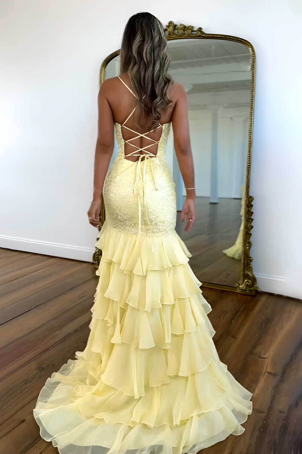 Stunning Lilac Mermaid Spaghetti Straps Lace Prom Dress with Ruffle Skirt