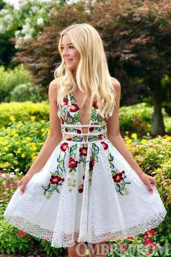 Charming V Neck Lace Short Prom Dresses with Embroidery (ZD11526)