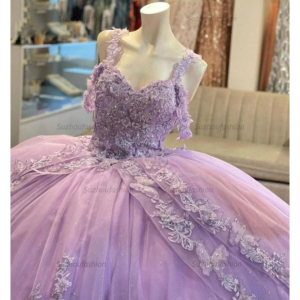 Chic & Cute Ball Gown Off Shoulder Lace Applique Beaded Tiered Ruffles Lilac Tulle Quinceanera Dress Birthday Party Princess Gown For Sweet 16