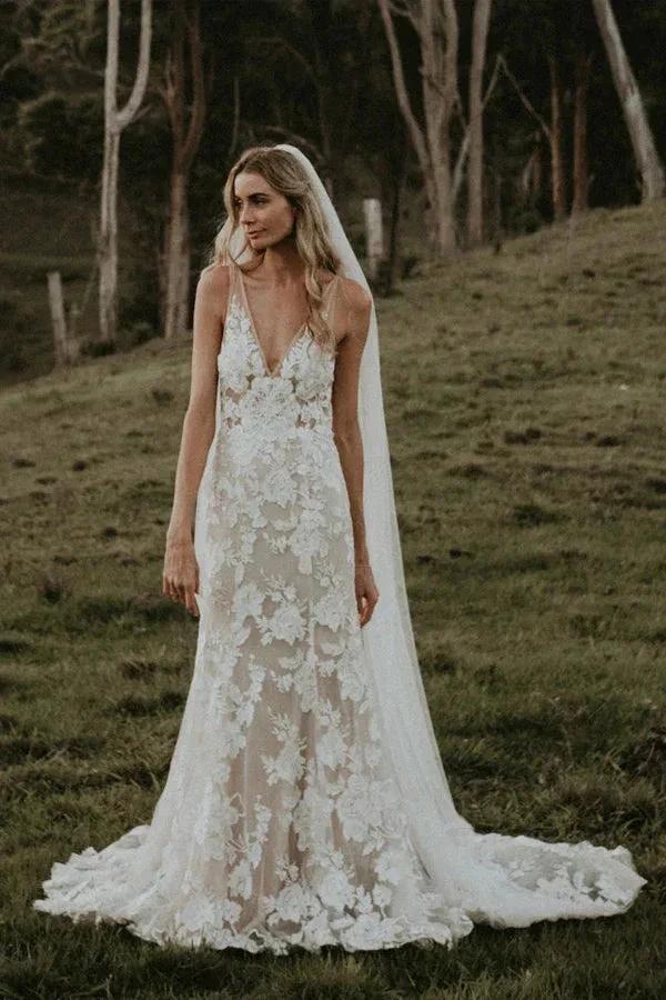 Chic Sheath Column V Neck Floral Lace Rustic Wedding Dress Bridal Gown (ZD16163)