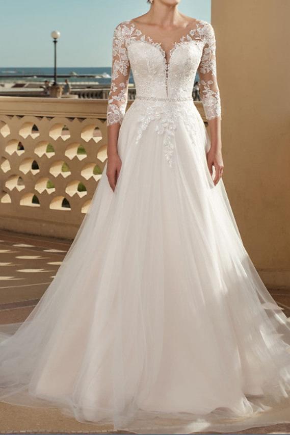 Country Plus Size A-Line Wedding Dress V-neck Lace Tulle 3/4 Sleeve Bridal Gowns with Sweep Train