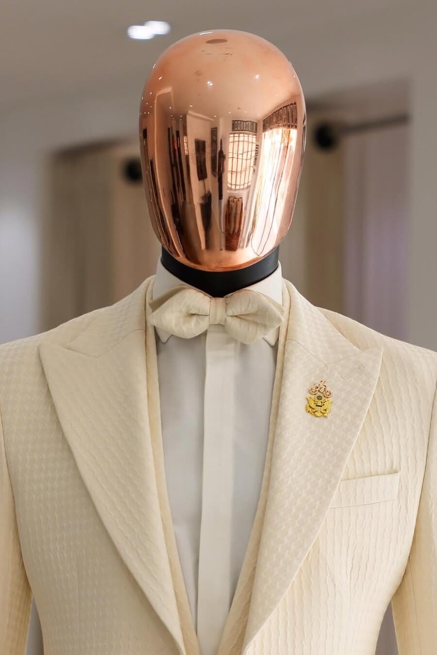 Cream White Wedding Suit Peak Lapel Stuffed Slanted Square Patterned jacquard Prom Suit