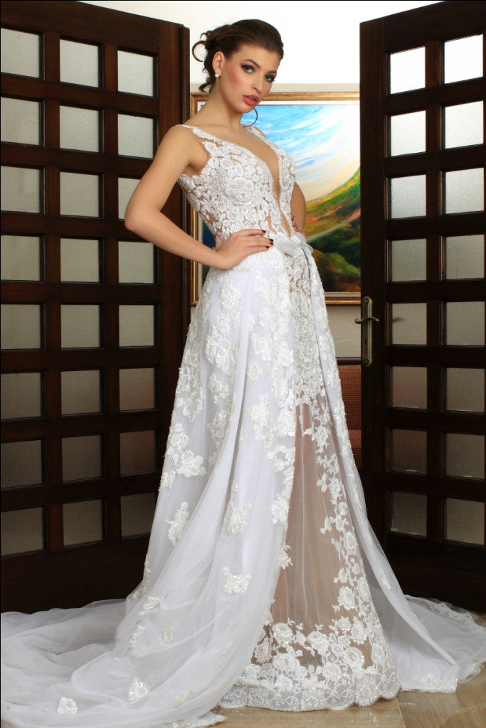 Deep V-Neck Wedding Dresses Over Skirt Shher Tulle Lace Appliques Wedding Dress