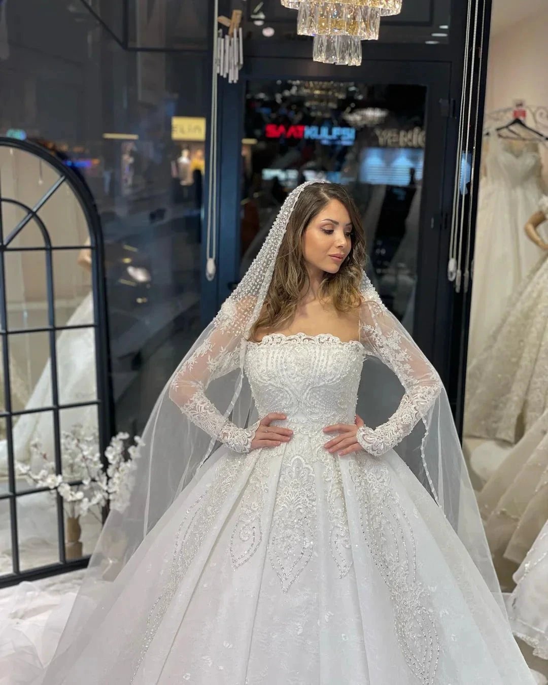 Deluxe Floor Length Long Sleeves A-Line Lace Wedding Dress with Ruffles (ZD14798)