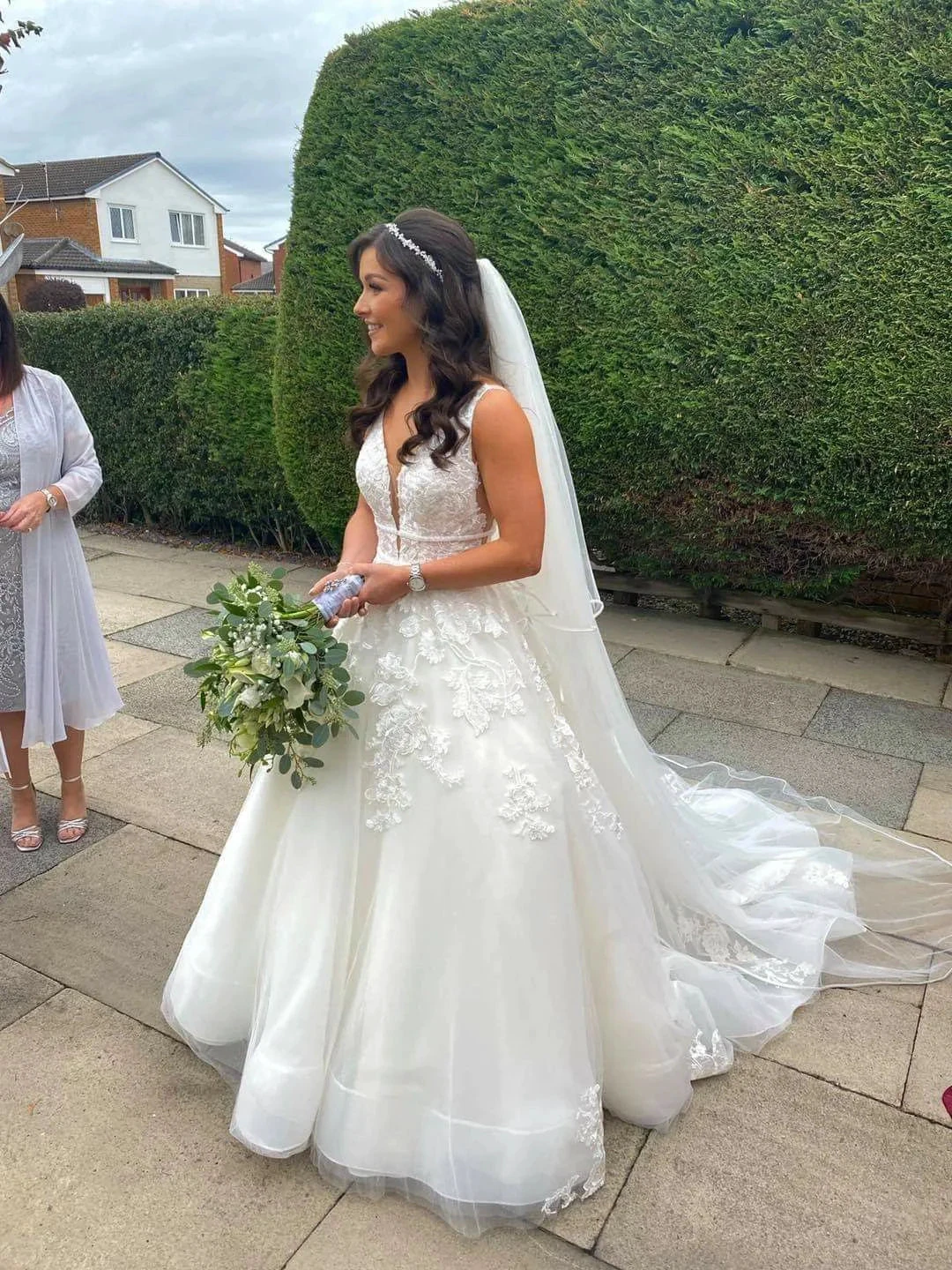 Stunning A-line White Tulle Appliques Wedding Dress,White Bridal Dress Y5220 by simplepromdress