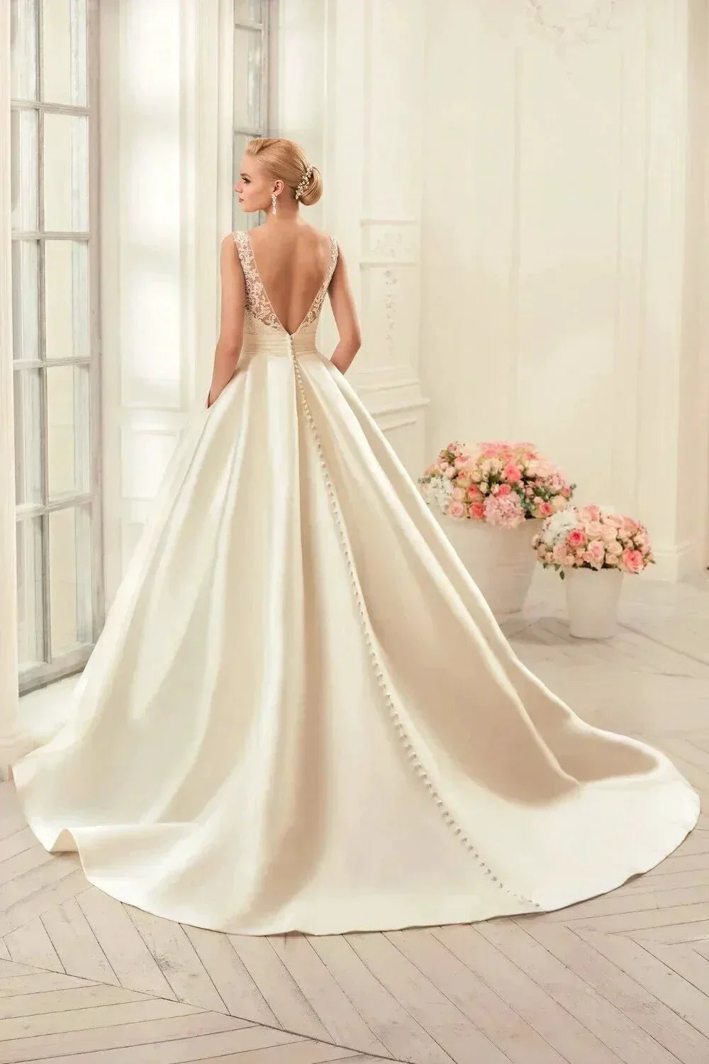 Elegant Beige Gown with Satin Lace Crew-Neck Wide Strap Sleeveless Floor-Length Evening Gown for Women vestidos de novia (ZD14204)