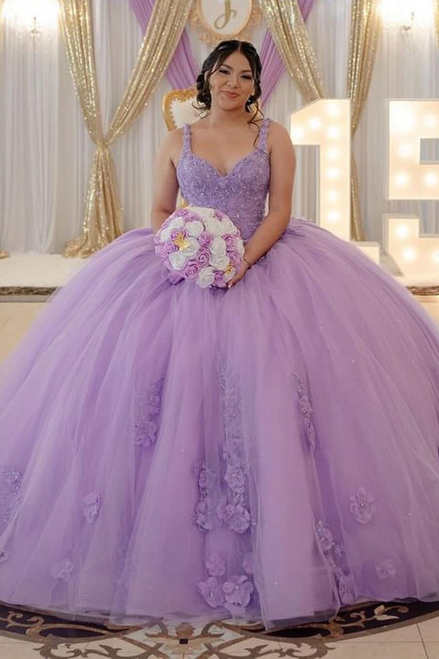 Elegant & Chic Ball Gown Sweetheart Neck Spaghetti Straps Lace Appliques Beaded Lilac Tulle Quinceanera Dress Princess Evening Party Gown For Sweet 16