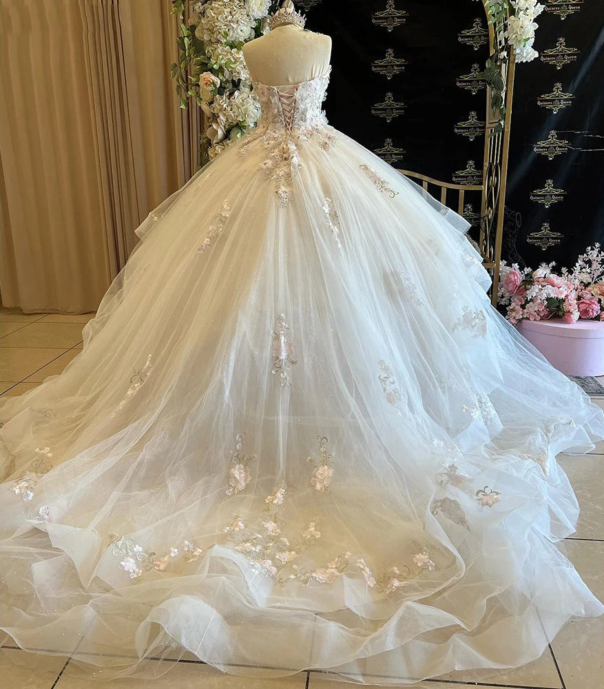 Elegant & Gorgeous Ball Gown Strapless Flowers Lace Appliques Tulle Birthday Prom Party Gown Princess Gown Quinceanera Dress For Sweet 16