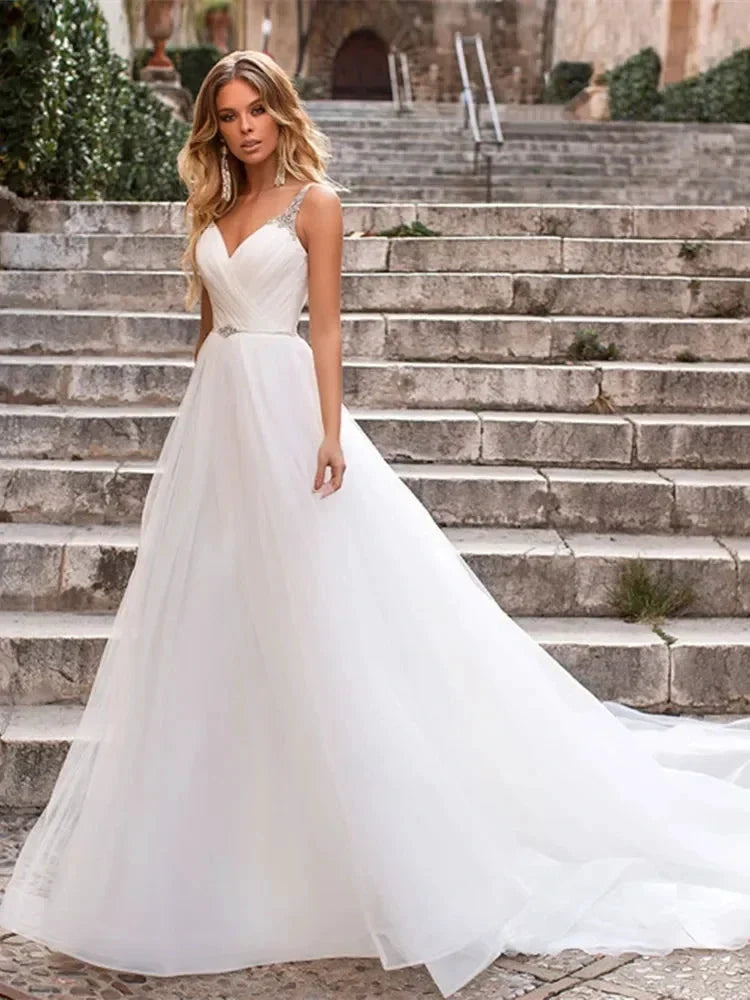 Elegant V Neck Spaghetti Strap Wedding Dresses 2022 New Arrival Beading Sleeveless Backless Bridal Gowns Sweep Train For Women (ZD13298)