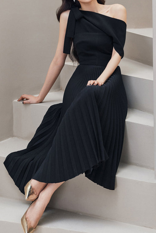 Elegant Black Off Shoulder A-Line Cocktail Party Dress - Fashionpara