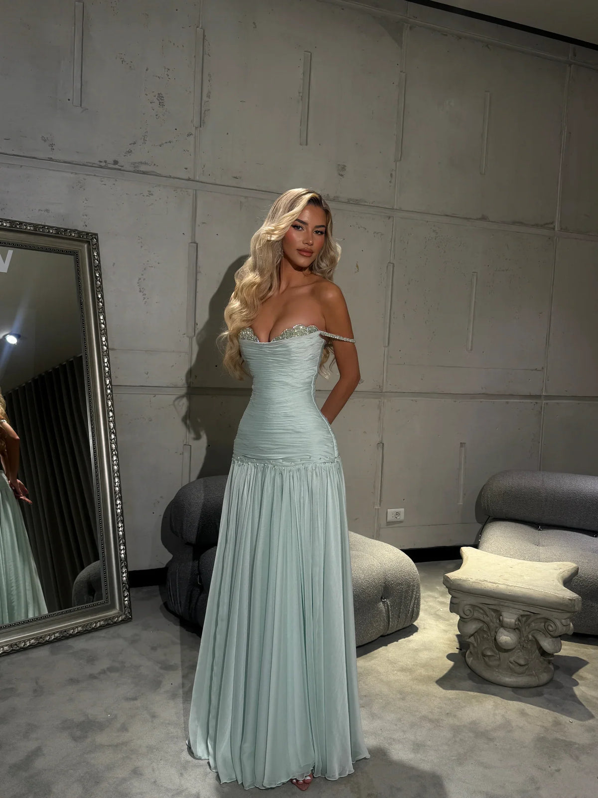 Elegant Mint Green A-Line Off-shoulder Chiffon Long Prom & Evening Dress Bridesmaid Dress - View 3 | FashionDia