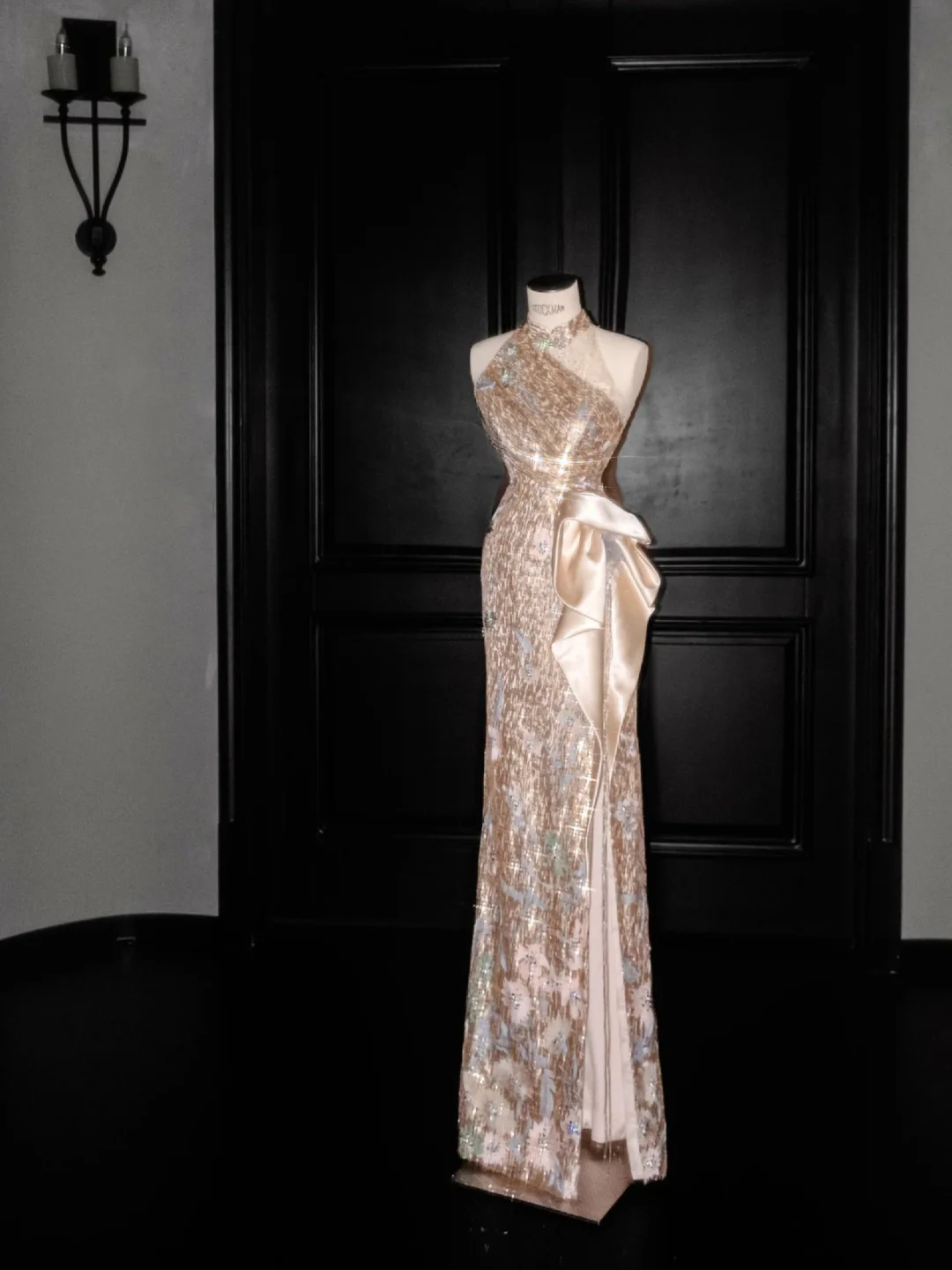 Glitter Champagne Gold Sequin Sheath Prom Dress Halter Long Evening Dress Y8653 - VelvetHem