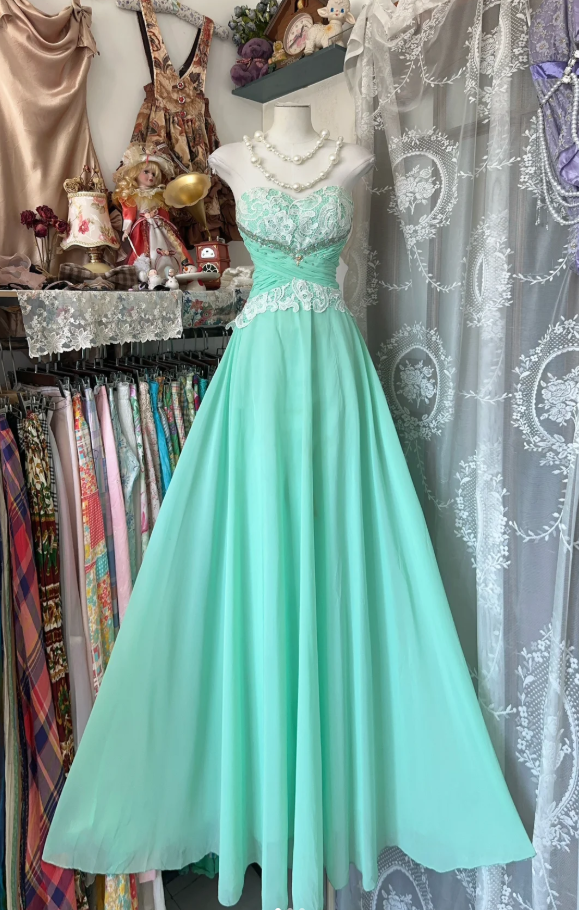 Classy Sweetheart Neck Light green Chiffon Appliques A Line Birthday Party Dress Long Wedding Guest Dress
