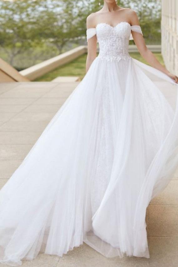 Formal Plus Size A-Line Wedding Dress Off Shoulder Tulle Short Sleeve Bridal Gowns with Court Train