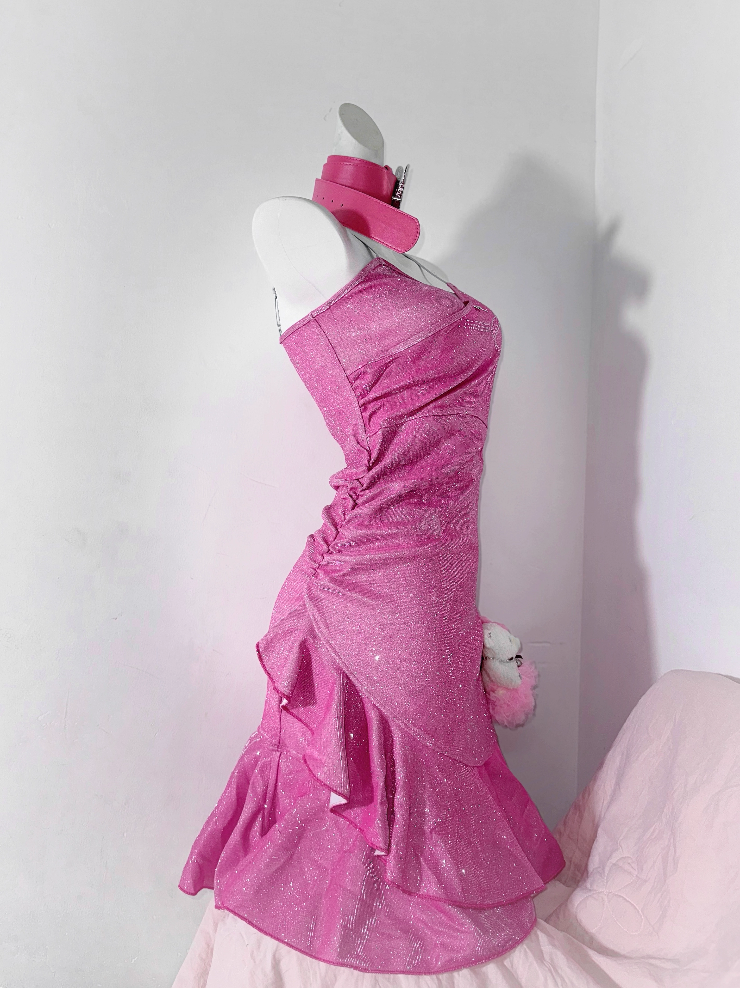 Pretty Pink Ruffles Birthday Outfits Spaghetti Straps Graduation Homecoming Dress S613